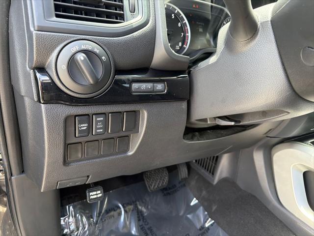 2024 Nissan Titan Crew Cab SV 4x2
