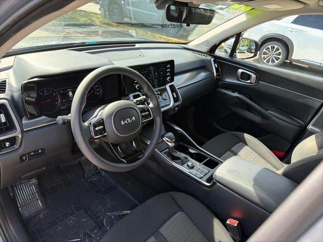 2022 Kia Sorento LX