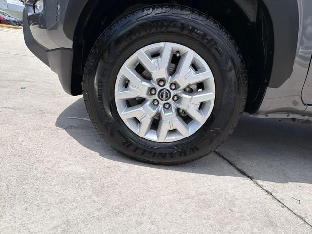 2022 Nissan Frontier Crew Cab SV 4x2