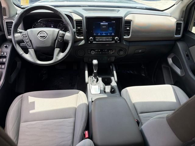 2022 Nissan Frontier Crew Cab SV 4x2
