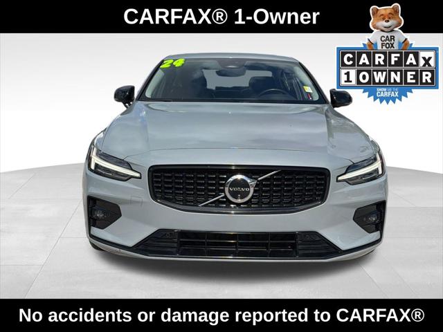 2024 Volvo S60 B5 Plus Dark Theme
