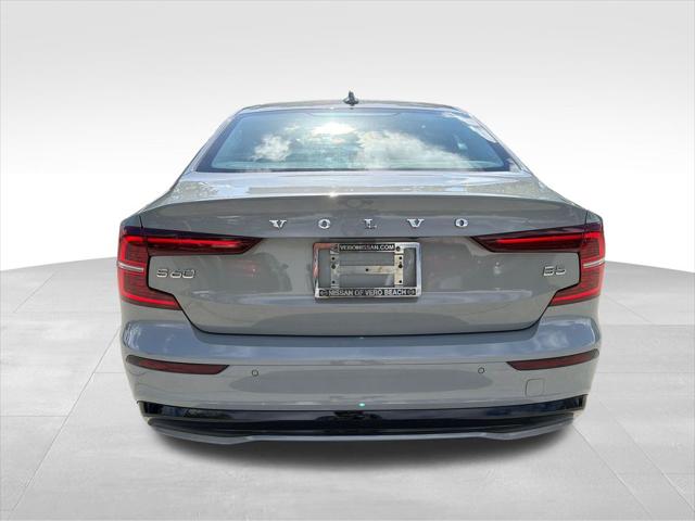 2024 Volvo S60 B5 Plus Dark Theme
