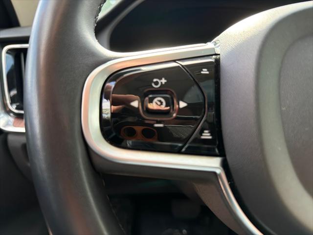 2024 Volvo S60 B5 Plus Dark Theme