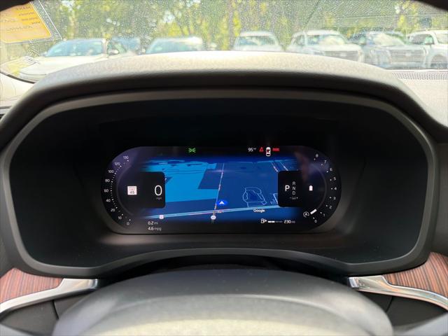 2024 Volvo S60 B5 Plus Dark Theme