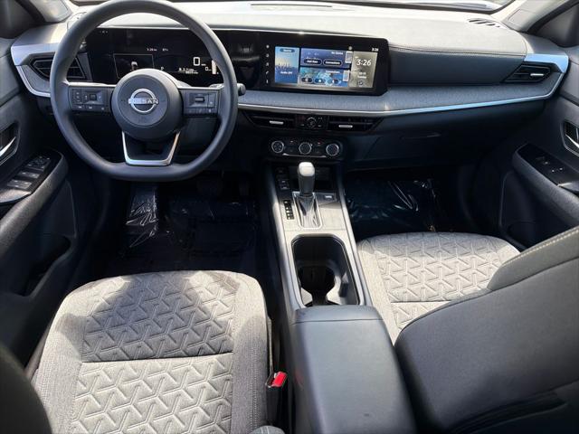2025 Nissan Kicks SV FWD