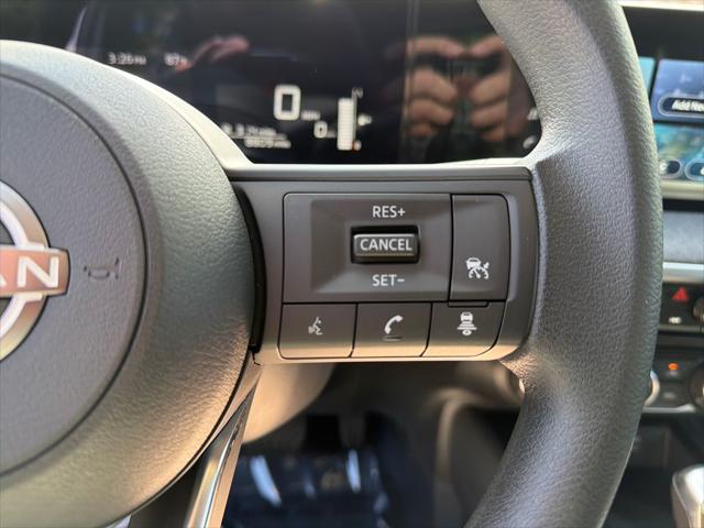 2025 Nissan Kicks SV FWD