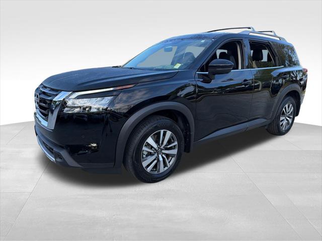 2025 Nissan Pathfinder SL 4WD