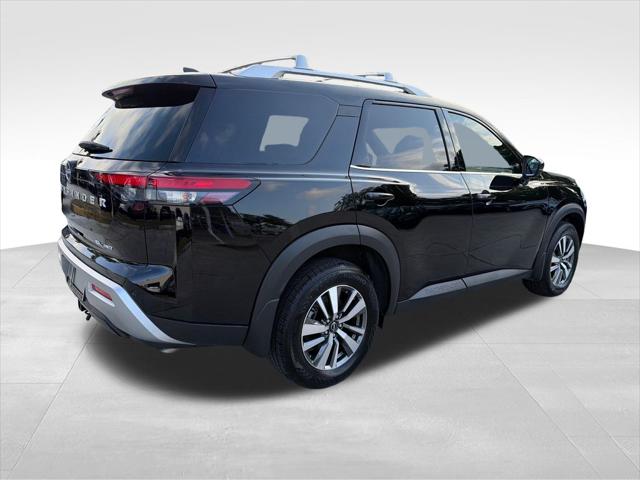 2025 Nissan Pathfinder SL 4WD