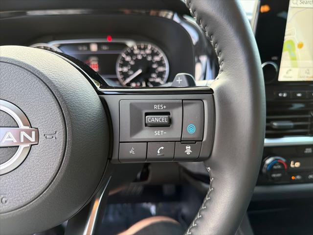 2025 Nissan Pathfinder SL 4WD