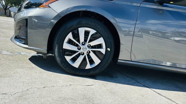 2025 Nissan Altima S FWD