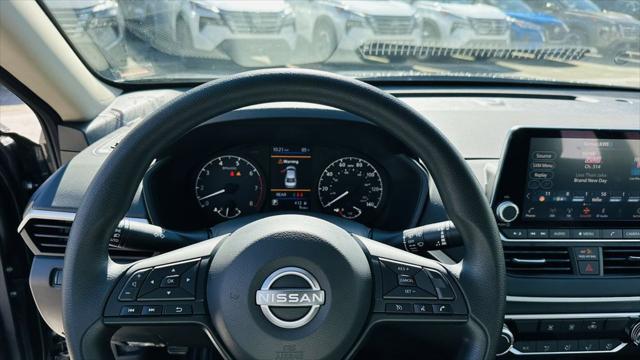 2025 Nissan Altima S FWD