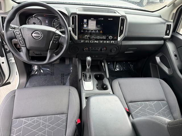 2025 Nissan Frontier King Cab SV 4x2