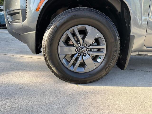 2025 Nissan Frontier Crew Cab SV 4x2