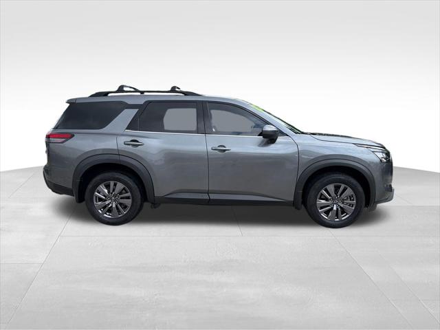 2023 Nissan Pathfinder SV FWD