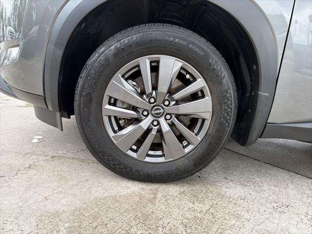 2023 Nissan Pathfinder SV FWD
