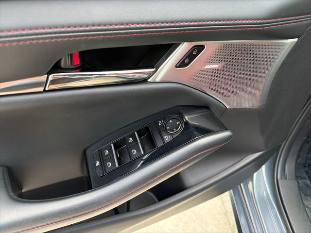 2023 Mazda Mazda3 2.5 S Carbon Edition