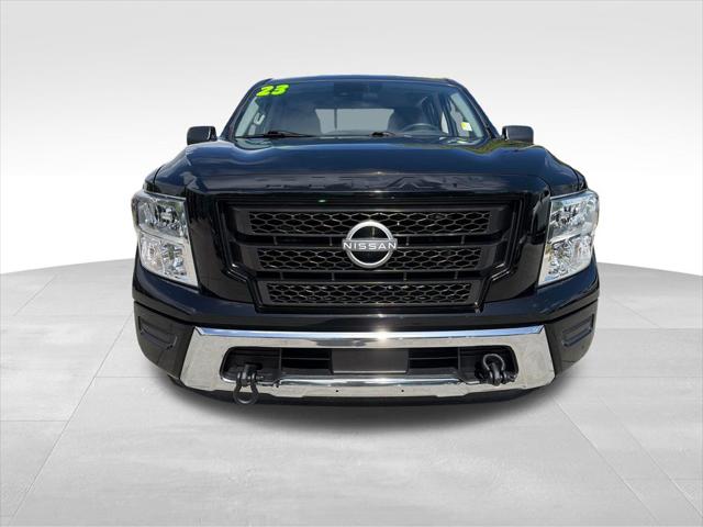 2023 Nissan Titan Crew Cab SV 4x2