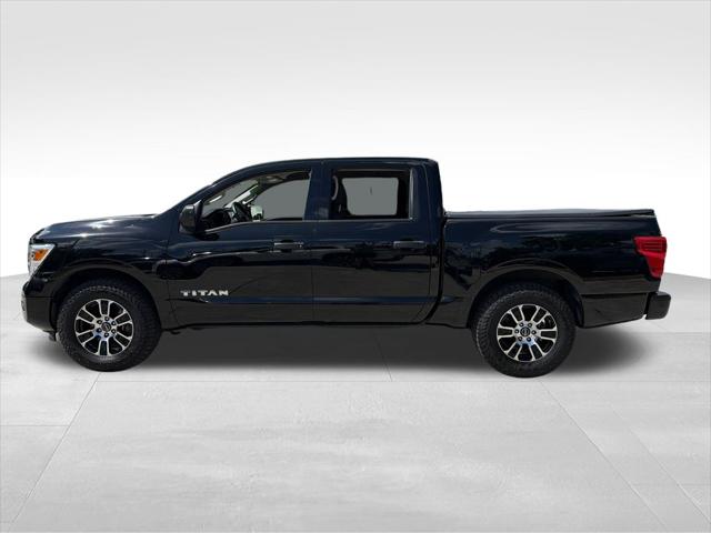 2023 Nissan Titan Crew Cab SV 4x2
