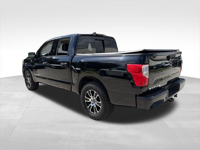 2023 Nissan Titan Crew Cab SV 4x2