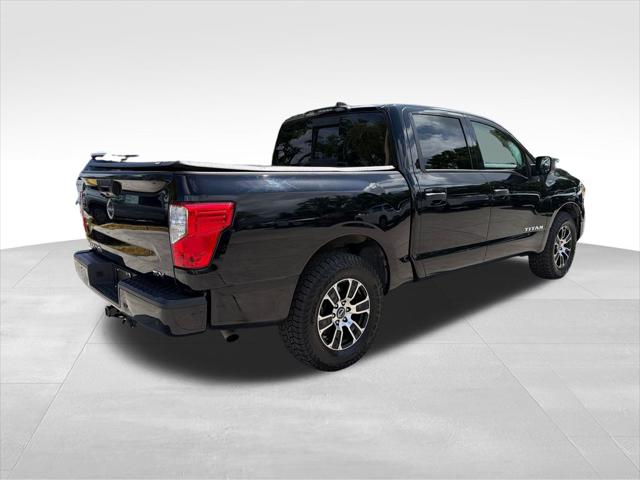 2023 Nissan Titan Crew Cab SV 4x2