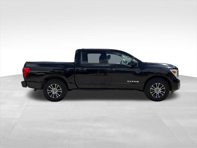 2023 Nissan Titan Crew Cab SV 4x2