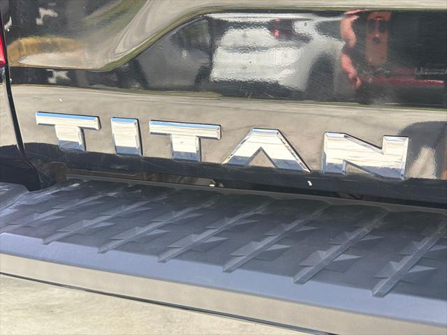 2023 Nissan Titan Crew Cab SV 4x2