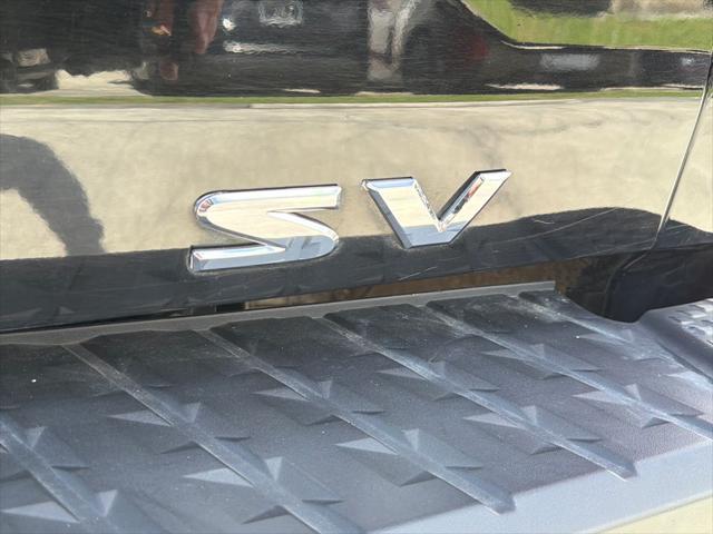 2023 Nissan Titan Crew Cab SV 4x2