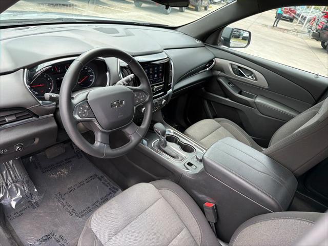 2023 Chevrolet Traverse FWD LT Cloth
