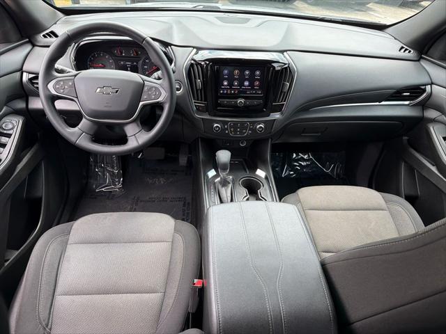 2023 Chevrolet Traverse FWD LT Cloth
