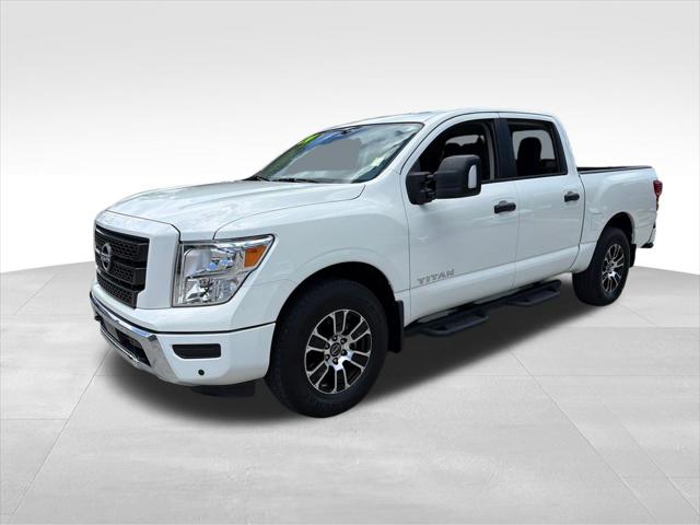 2024 Nissan Titan Crew Cab SV 4x4