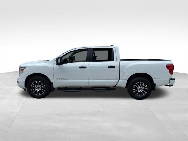 2024 Nissan Titan Crew Cab SV 4x4