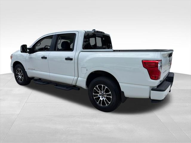 2024 Nissan Titan Crew Cab SV 4x4