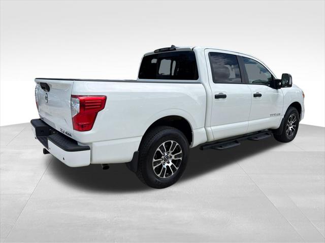 2024 Nissan Titan Crew Cab SV 4x4