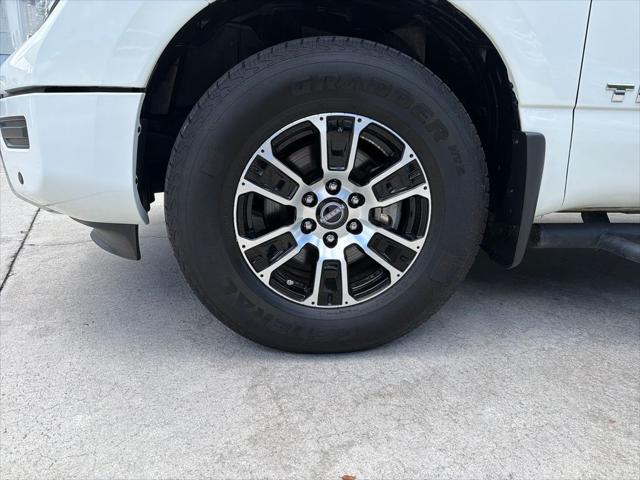 2024 Nissan Titan Crew Cab SV 4x4