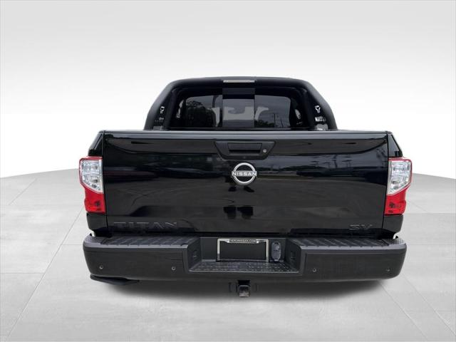 2024 Nissan Titan Crew Cab SV 4x2