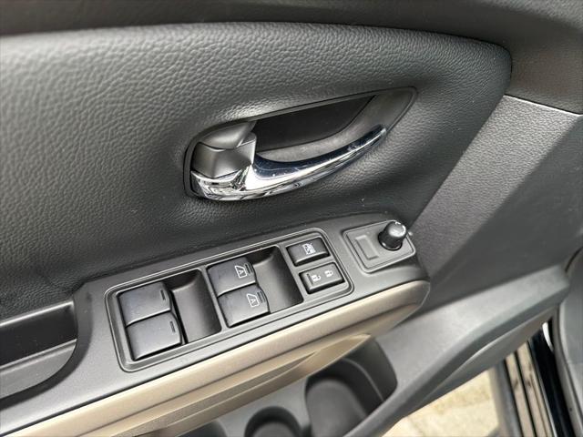 2024 Nissan Titan Crew Cab SV 4x2