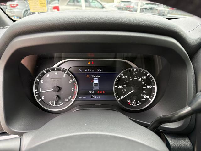 2024 Nissan Titan Crew Cab SV 4x2