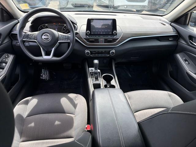 2024 Nissan Altima SV FWD