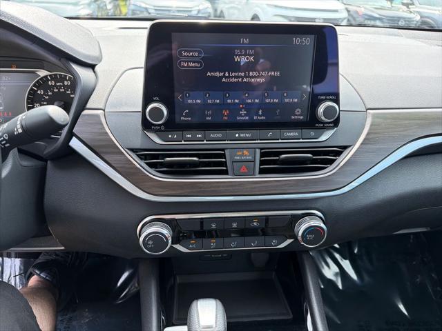 2024 Nissan Altima SV FWD