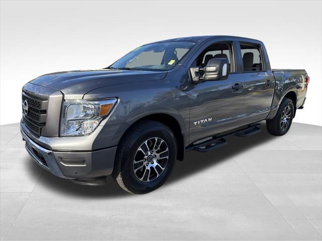 2024 Nissan Titan Crew Cab SV 4x2