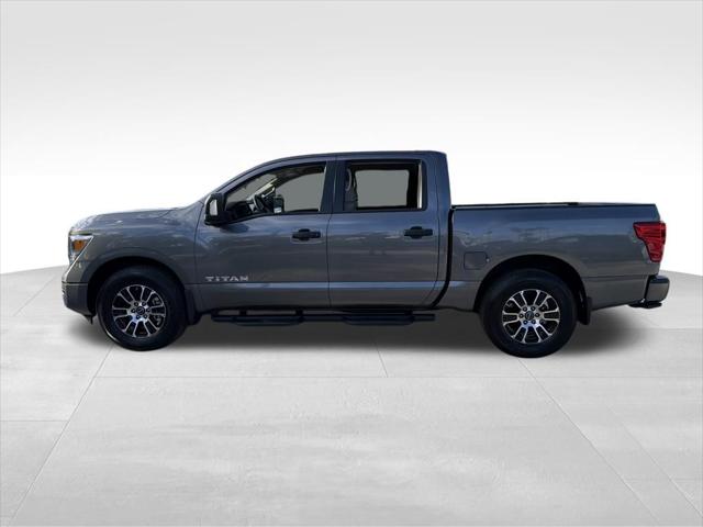 2024 Nissan Titan Crew Cab SV 4x2