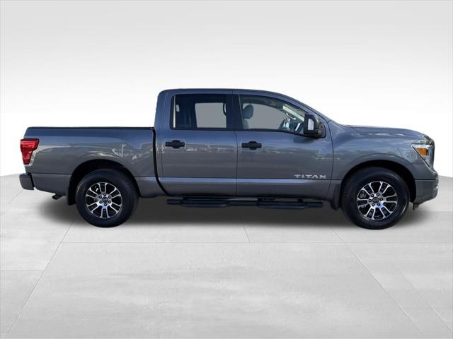 2024 Nissan Titan Crew Cab SV 4x2