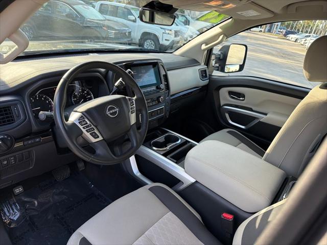 2024 Nissan Titan Crew Cab SV 4x2