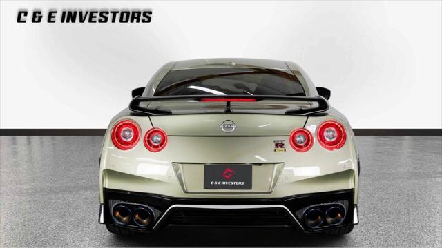 2021 Nissan GT-R T-spec Dual-clutch 6-Speed Transmission