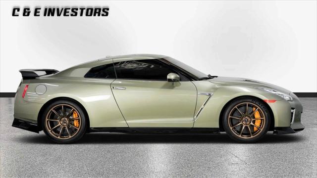 2021 Nissan GT-R T-spec Dual-clutch 6-Speed Transmission