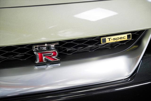 2021 Nissan GT-R T-spec Dual-clutch 6-Speed Transmission
