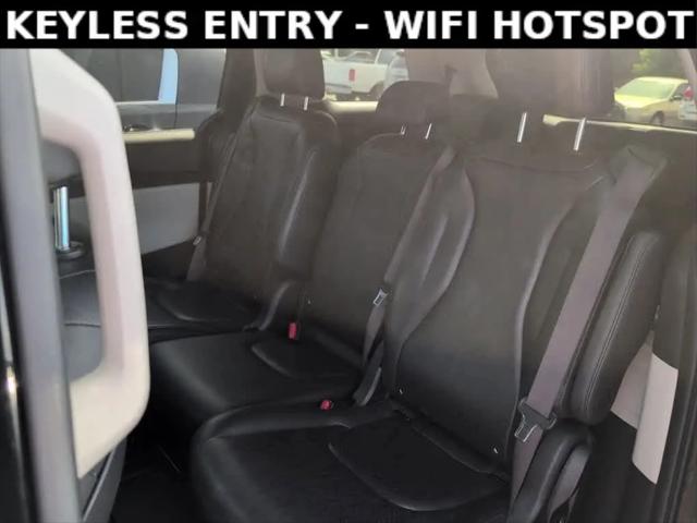 2024 Kia Carnival MPV LX Seat Package