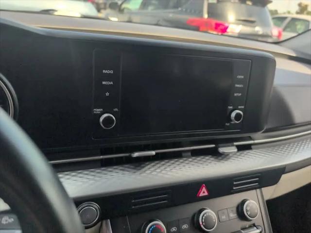 2024 Kia Carnival MPV LX Seat Package