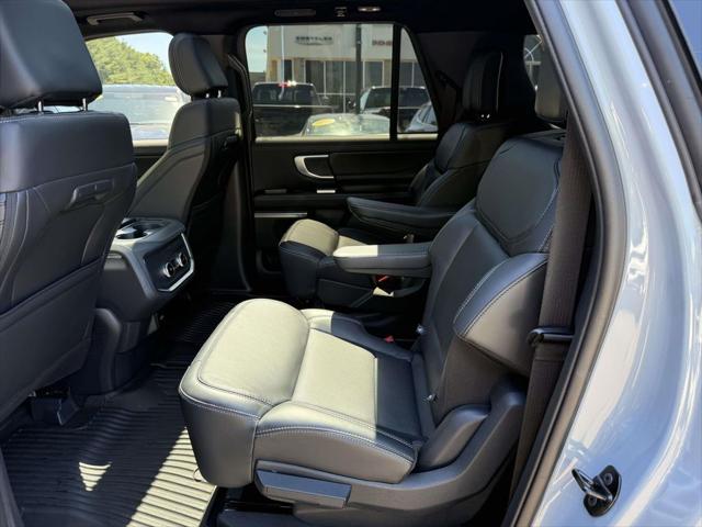 2025 Ford Expedition Platinum MAX