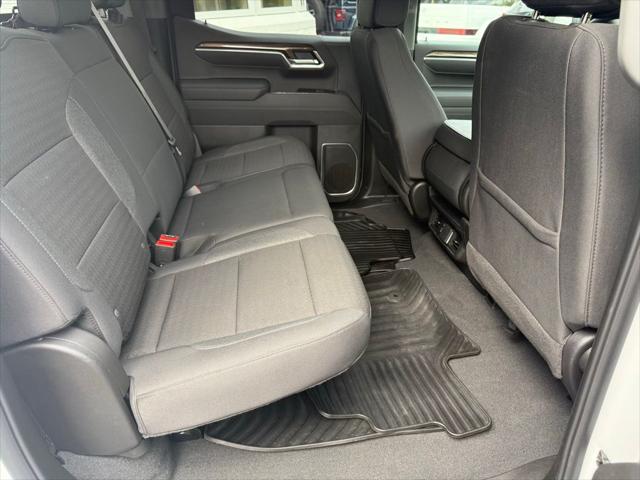 2026 Chevrolet Silverado 1500 4WD Crew Cab Standard Bed LT